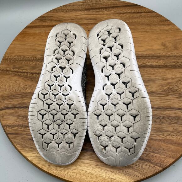 Nike Free RN Flyknit Shoes Womens 8.5 Oreo White Black Running Comfort Walking - Picture 7 of 8